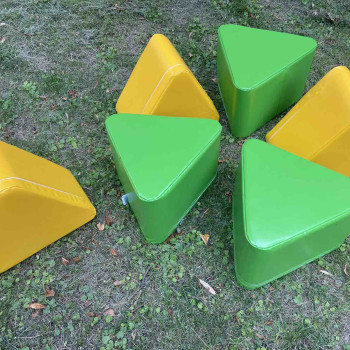 Комплект дитячих пуфів Клевер KIDIGO